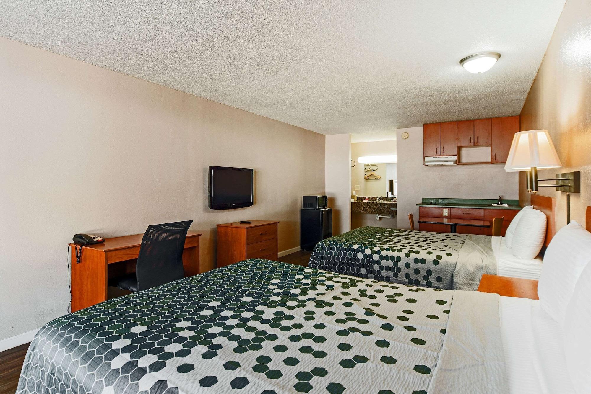 Econo Lodge Inn & Suites Near Bricktown Oklahoma City Exterior foto